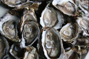 Austern Spezialitäten auf den Französischen Märkten von La Pestaque